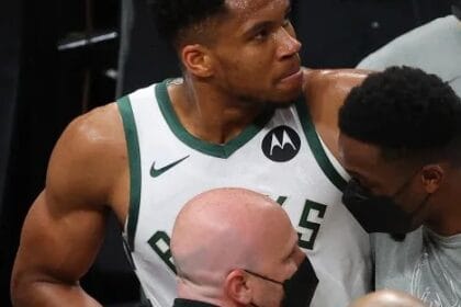 giannis slaps
