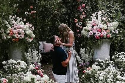 travis kelce parents